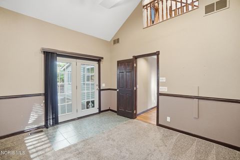 Tiny photo for 332 Buttonwood Avenue, Bowling Green, OH 43402 (MLS # 10006733)