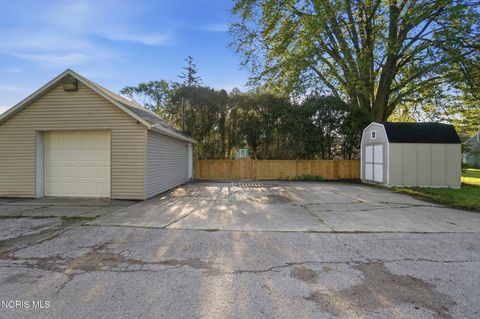 Tiny photo for 332 Buttonwood Avenue, Bowling Green, OH 43402 (MLS # 10006733)