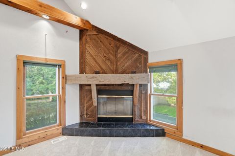 Tiny photo for 332 Buttonwood Avenue, Bowling Green, OH 43402 (MLS # 10006733)