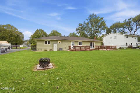 Tiny photo for 1744 Cass Road, Maumee, OH 43537 (MLS # 10013801)