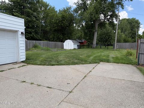 Tiny photo for 1010 Woodlawn Avenue, Napoleon, OH 43545 (MLS # 10009536)