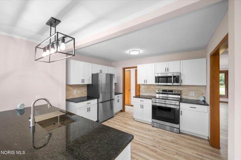 Tiny photo for 5837 Seaman Road, Oregon, OH 43616 (MLS # 10012677)