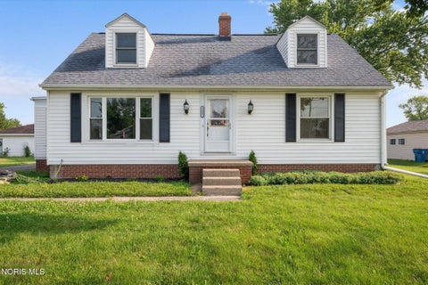 Tiny photo for 5837 Seaman Road, Oregon, OH 43616 (MLS # 10012677)