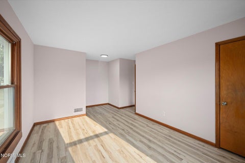 Tiny photo for 5837 Seaman Road, Oregon, OH 43616 (MLS # 10012677)