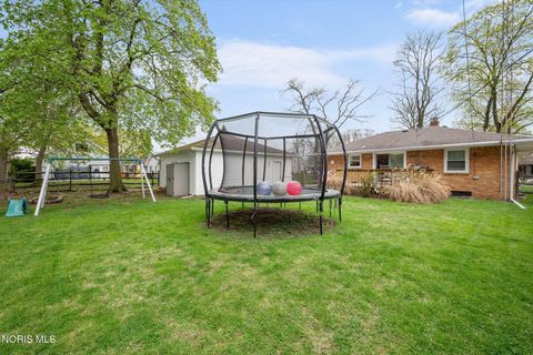 Tiny photo for 802 Johnson Street, Maumee, OH 43537 (MLS # 10006539)