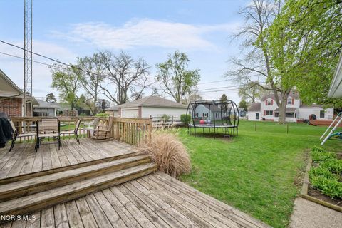 Tiny photo for 802 Johnson Street, Maumee, OH 43537 (MLS # 10006539)
