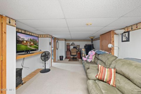 Tiny photo for 802 Johnson Street, Maumee, OH 43537 (MLS # 10006539)