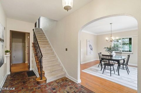 Tiny photo for 4028 Brookside Rd, Ottawa Hills, OH 43606 (MLS # 10004944)