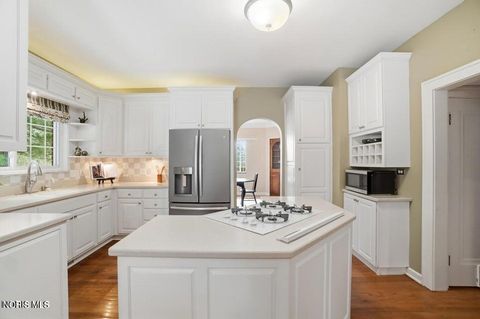 Tiny photo for 4028 Brookside Rd, Ottawa Hills, OH 43606 (MLS # 10004944)