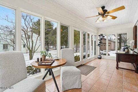 Tiny photo for 4028 Brookside Rd, Ottawa Hills, OH 43606 (MLS # 10004944)