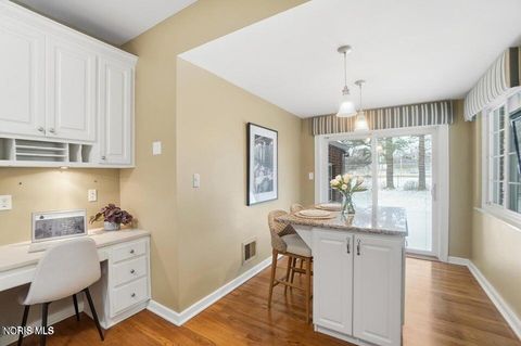 Tiny photo for 4028 Brookside Rd, Ottawa Hills, OH 43606 (MLS # 10004944)