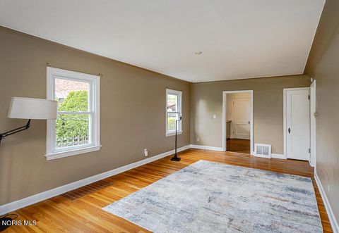 Tiny photo for 318 Sunset Boulevard, Toledo, OH 43612 (MLS # 10006378)