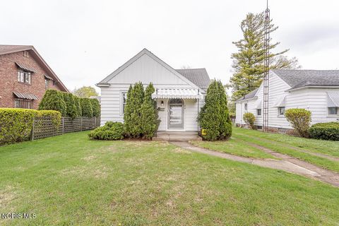 Photo of 318 Sunset Boulevard, Toledo, OH 43612 (MLS # 10006378)