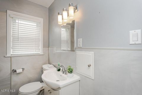 Tiny photo for 318 Sunset Boulevard, Toledo, OH 43612 (MLS # 10006378)