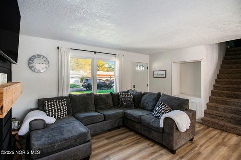 Tiny photo for 2285 Fitkin Street, Toledo, OH 43613 (MLS # 10000662)