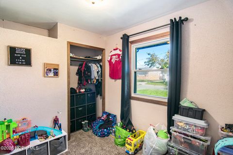 Tiny photo for 2285 Fitkin Street, Toledo, OH 43613 (MLS # 10000662)