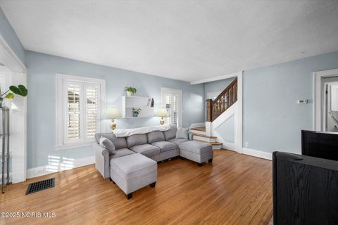 Tiny photo for 2752 Medford Drive, Toledo, OH 43614 (MLS # 10002442)