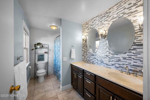 Tiny photo for 2752 Medford Drive, Toledo, OH 43614 (MLS # 10002442)