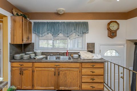 Tiny photo for 27 Harmony Lane, Toledo, OH 43615 (MLS # 10005171)