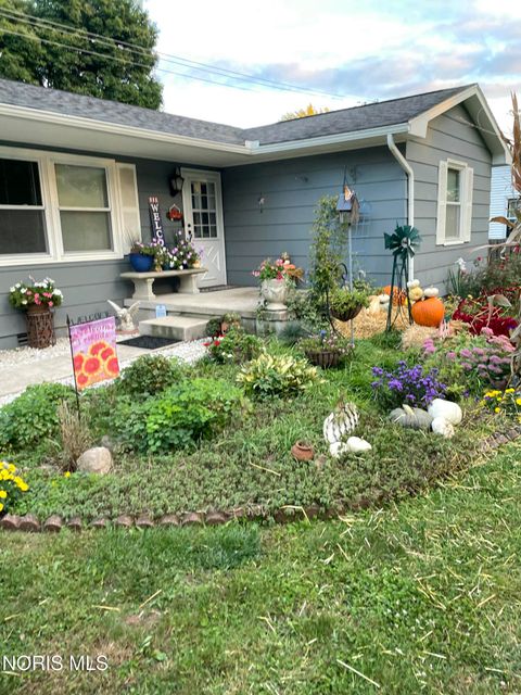Tiny photo for 210 Park Lane, Bradner, OH 43406 (MLS # 10007998)