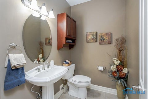 Tiny photo for 3339 Swan Ridge Lane, Maumee, OH 43537 (MLS # 10014154)