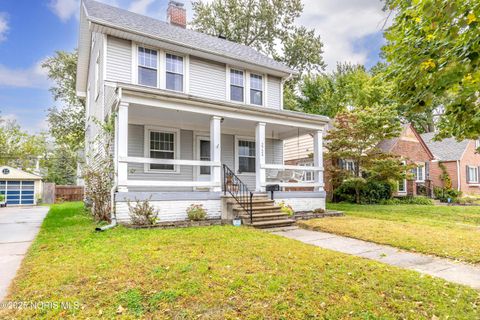 Tiny photo for 2724 Latonia Boulevard, Toledo, OH 43606 (MLS # 10000273)