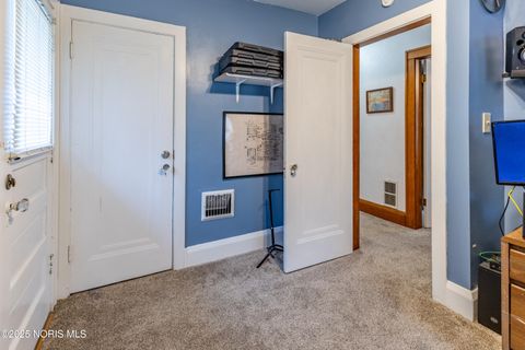 Tiny photo for 2724 Latonia Boulevard, Toledo, OH 43606 (MLS # 10000273)