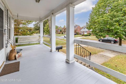 Tiny photo for 2724 Latonia Boulevard, Toledo, OH 43606 (MLS # 10000273)
