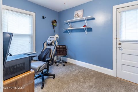 Tiny photo for 2724 Latonia Boulevard, Toledo, OH 43606 (MLS # 10000273)