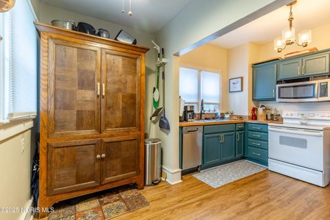 Tiny photo for 2724 Latonia Boulevard, Toledo, OH 43606 (MLS # 10000273)