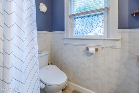 Tiny photo for 2724 Latonia Boulevard, Toledo, OH 43606 (MLS # 10000273)