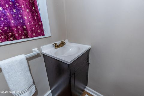 Tiny photo for 2724 Latonia Boulevard, Toledo, OH 43606 (MLS # 10000273)