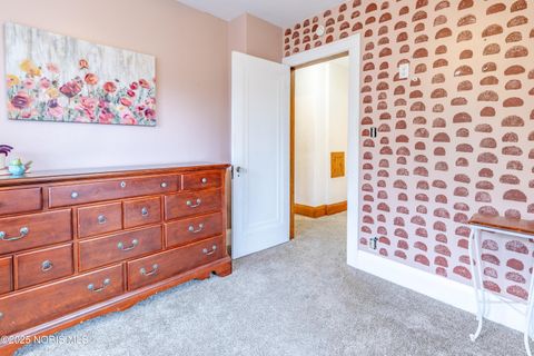 Tiny photo for 2724 Latonia Boulevard, Toledo, OH 43606 (MLS # 10000273)