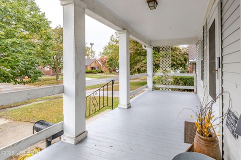 Tiny photo for 2724 Latonia Boulevard, Toledo, OH 43606 (MLS # 10000273)