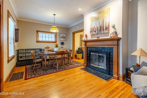 Tiny photo for 2724 Latonia Boulevard, Toledo, OH 43606 (MLS # 10000273)