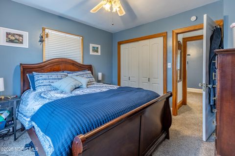 Tiny photo for 2724 Latonia Boulevard, Toledo, OH 43606 (MLS # 10000273)