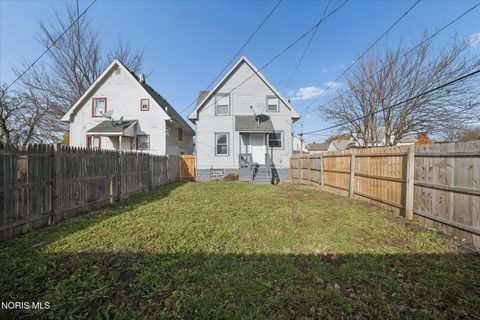 Tiny photo for 1012 Idaho Street, Toledo, OH 43605 (MLS # 10006551)