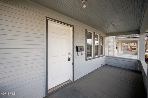 Tiny photo for 1012 Idaho Street, Toledo, OH 43605 (MLS # 10006551)