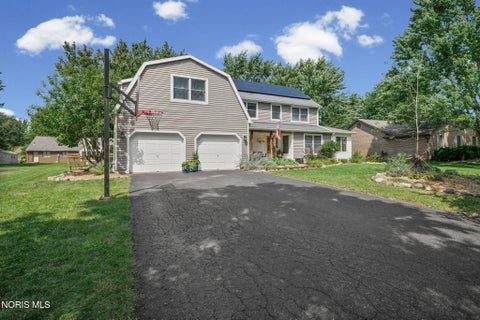 Photo of 3012 Heatherdowns Drive, Findlay, OH 45840 (MLS # 10012933)