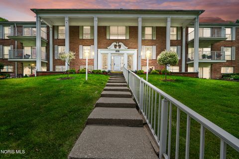 Photo of 5679 Monroe Street #Unit 319, Sylvania, OH 43560 (MLS # 10004733)