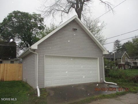 Tiny photo for 1817 Lawrence Avenue, Toledo, OH 43606 (MLS # 10006952)