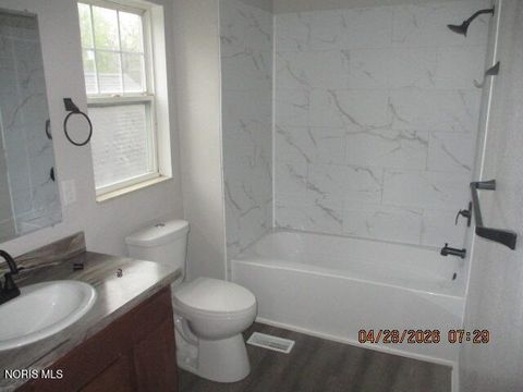 Tiny photo for 1817 Lawrence Avenue, Toledo, OH 43606 (MLS # 10006952)