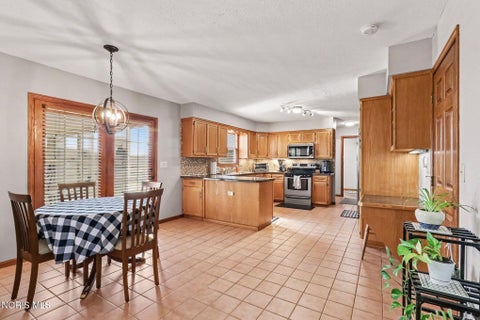 Tiny photo for 14425 Nantucket Drive, Bowling Green, OH 43402 (MLS # 10014358)