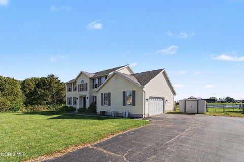 Tiny photo for 14425 Nantucket Drive, Bowling Green, OH 43402 (MLS # 10014358)