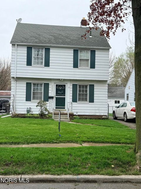 Photo of 2340 Beaufort Avenue, Toledo, OH 43613 (MLS # 10006546)