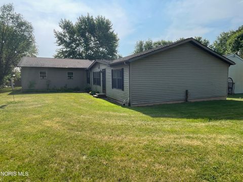 Tiny photo for 11051 County Road C, Bryan, OH 43506 (MLS # 10009007)