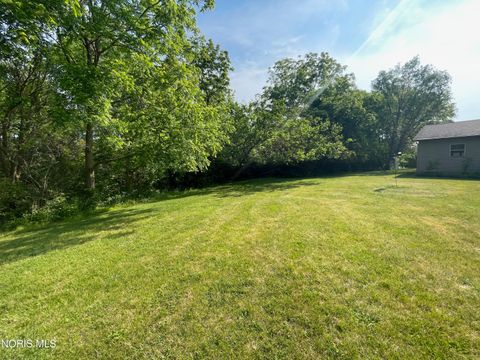 Tiny photo for 11051 County Road C, Bryan, OH 43506 (MLS # 10009007)