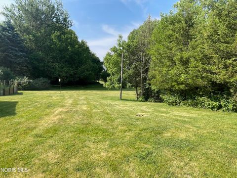 Tiny photo for 11051 County Road C, Bryan, OH 43506 (MLS # 10009007)
