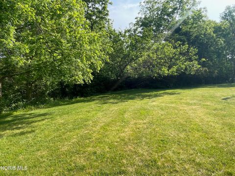 Tiny photo for 11051 County Road C, Bryan, OH 43506 (MLS # 10009007)