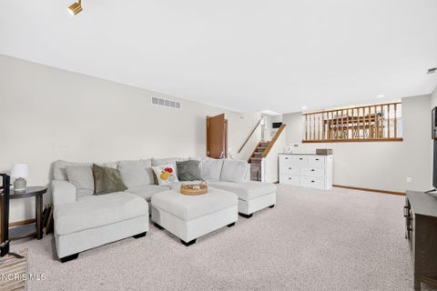 Tiny photo for 5576 Forest Green Drive, Toledo, OH 43615 (MLS # 10014369)